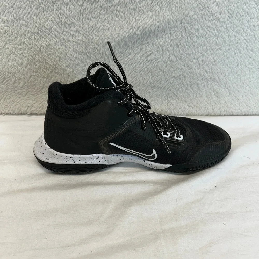 Nike Kyrie Flytrap 2 Black White Speckled Basketball Shoes AQ3412-001 4.5Y